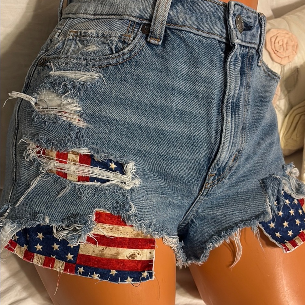 AMERICAN EAGLE JEANS Shorts size 4 USA AMERICAN FLAG